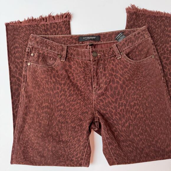 Liverpool Brown Hannah Crop Flare low rise with Frayed Hem Pants Women's 4/27 - Picture 4 of 11